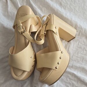 Anthropology SARTO WALLY Butter Yellow Stylish Platform Sandals Summer Shoes